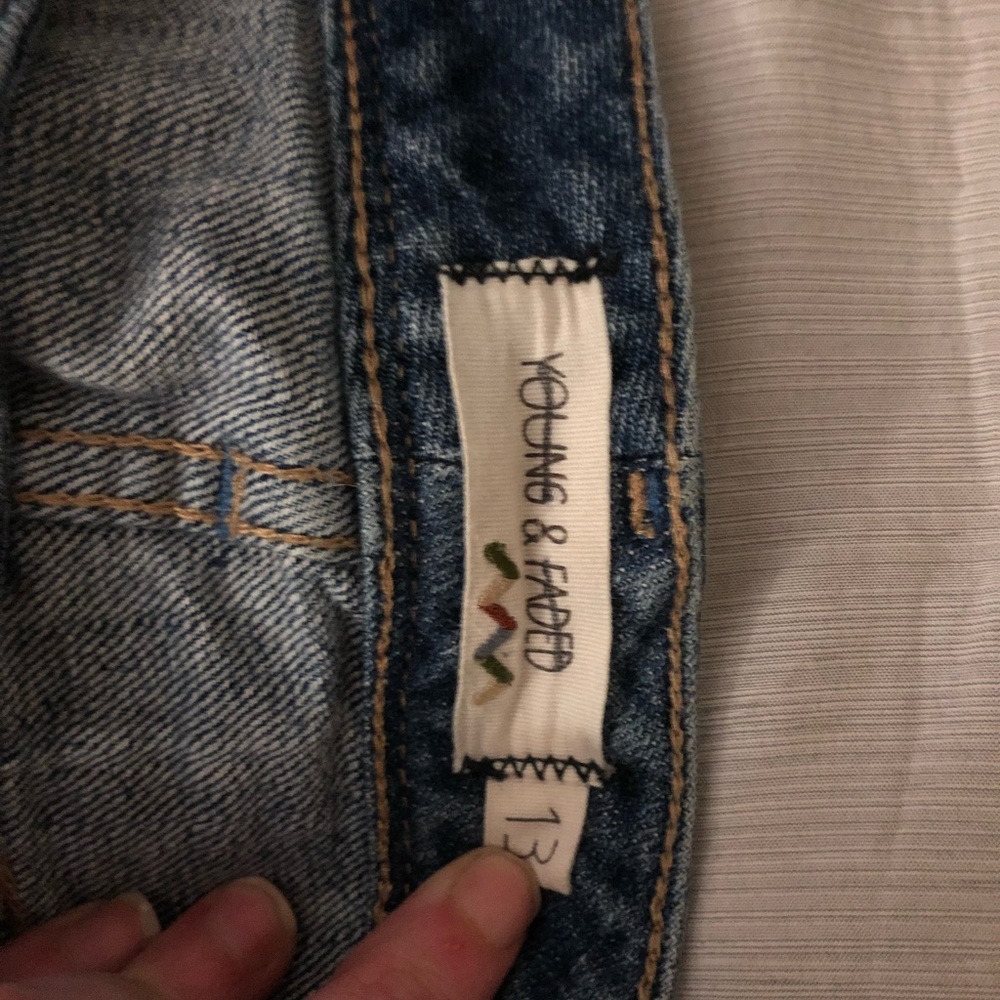 Low rise flare young & faded jeans